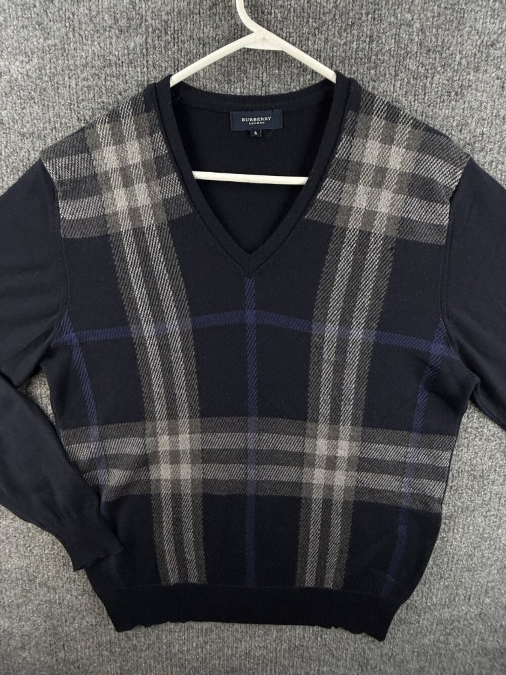 Burberry Nova Plaid Wool Blue Black V-Neck Pullover Plaid 6 Knit Sweater Men